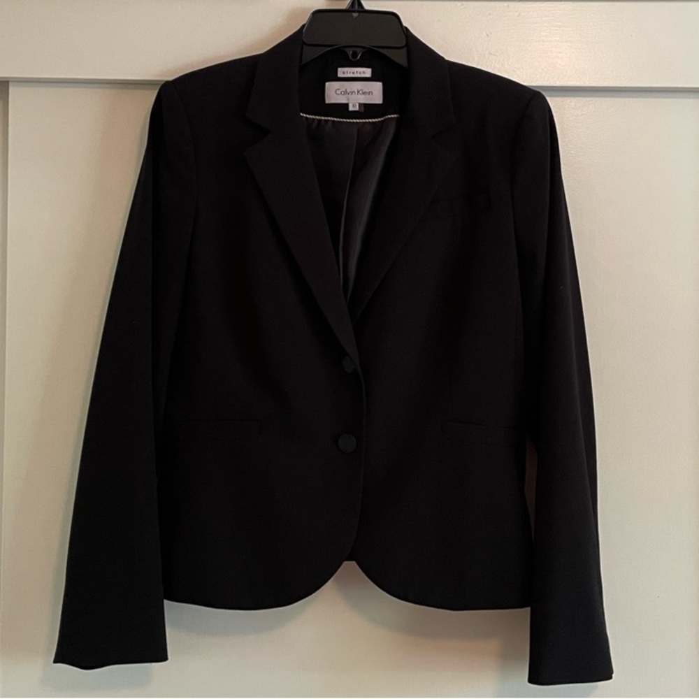 Calvin Klein Women's Black Blazer and Pants Size 10